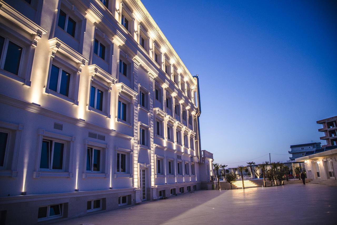 Hotel Villa Pascucci Durrës Exterior foto The University of Nicosia