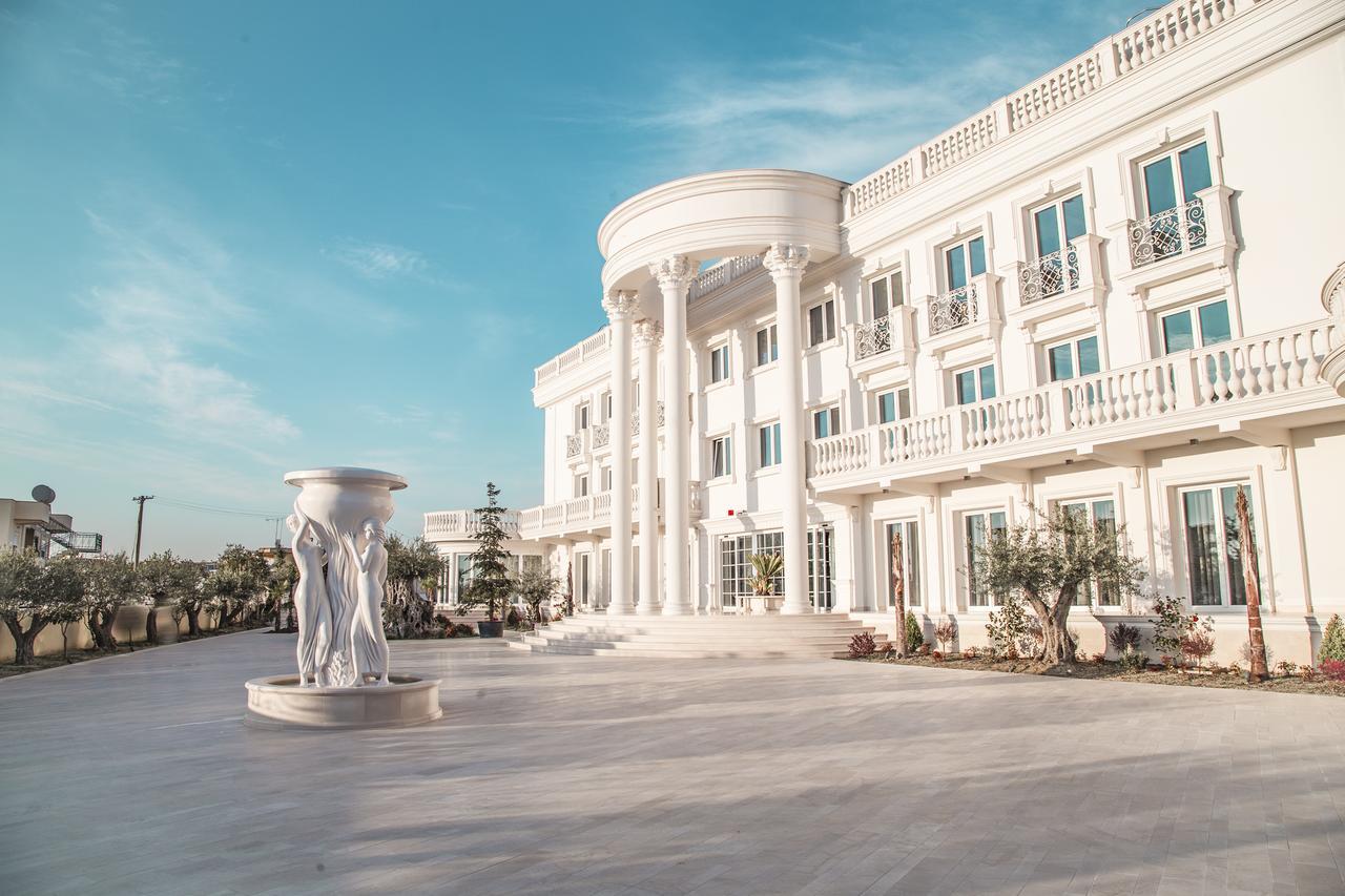 Hotel Villa Pascucci Durrës Exterior foto The White House of Tirana
